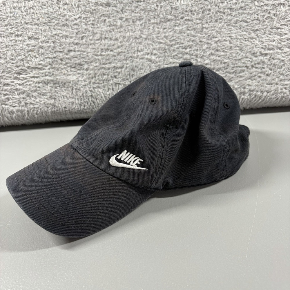 Nike Heritage 86 Strapback Hat Cap Black Embroidered Faded Distressed